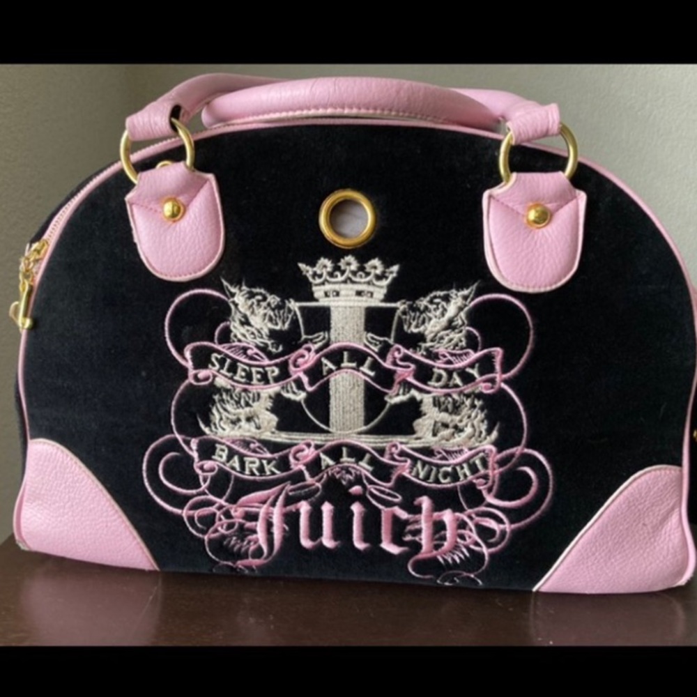 Juicy couture pet carrier